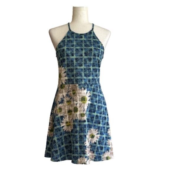 Alterd State Dress Blue White Daisy Halter Neck Sleeveless Mini Dress Medium NEW - Picture 1 of 12
